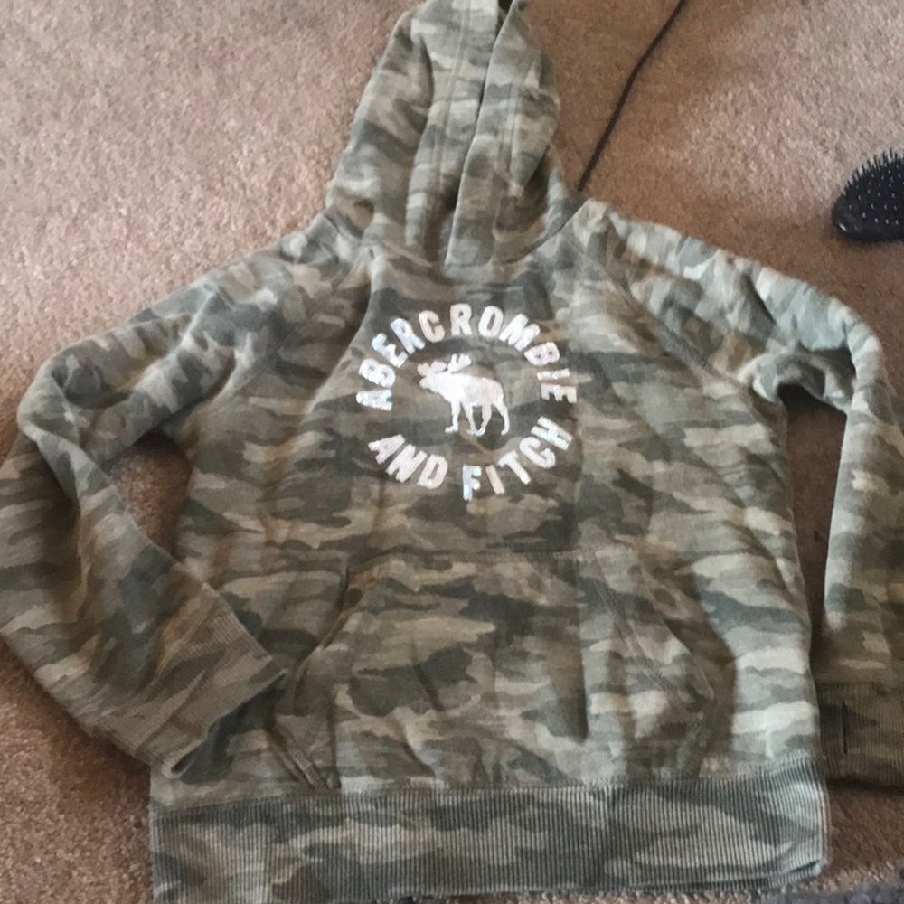 Abercrombie and Fitch camo sweatshirt